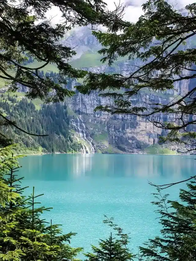mountain-and-lake-scenery